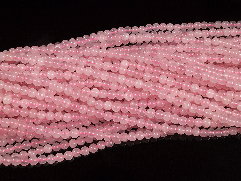 Бусины розового кварца.  Диаметр отверстия 0.8 мм. Размеры, вес, длина и количество бусин на нити указаны примерно.
