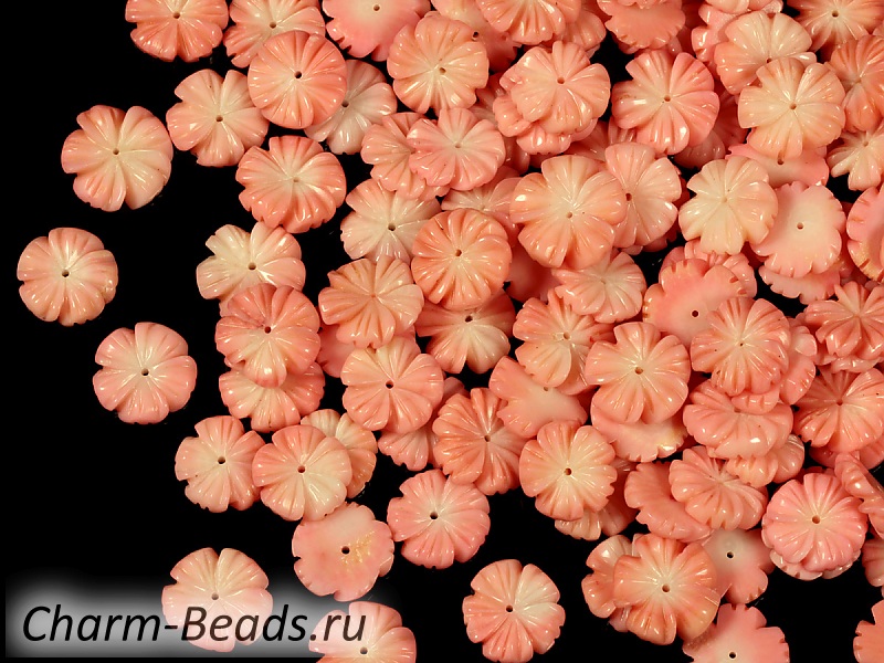 Резные бусины коралла с односторонней резьбой. Диаметр дырочки 0.8 мм. Цена указана за одну бусину. Размеры и вес указаны усредненные и отличаются между бусинами.
