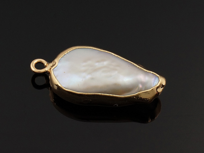 Подвеска с барочным жемчугом "Листик" 25x12x7мм