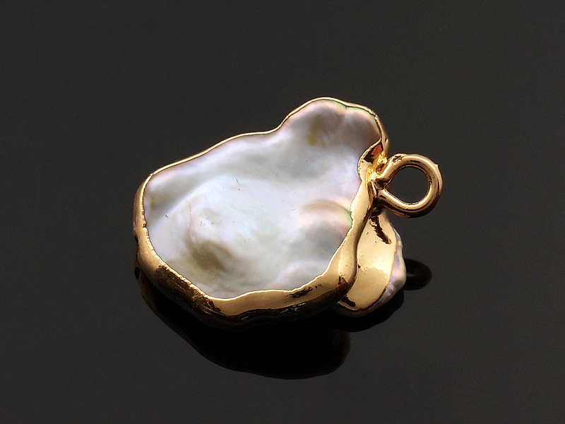 Пoдвecка с барочным жeмчугом "капля" 17x12x5мм