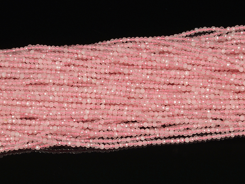 Граненые бусины розового кварца, каменный бисер. Диаметр отверстия 0.3 мм.&nbsp;
