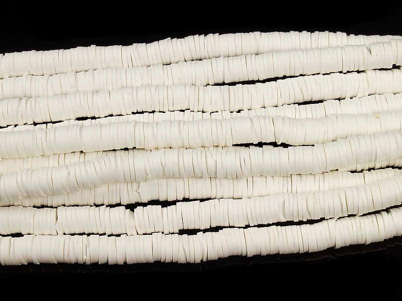 Каучуковые бусины спейсеры "Белый". Диаметр отверстия 2,5 мм. Длина нити примерно 39 см, примерно 390 бусин. Размеры бусин усреднены. Цена указана за нить.
