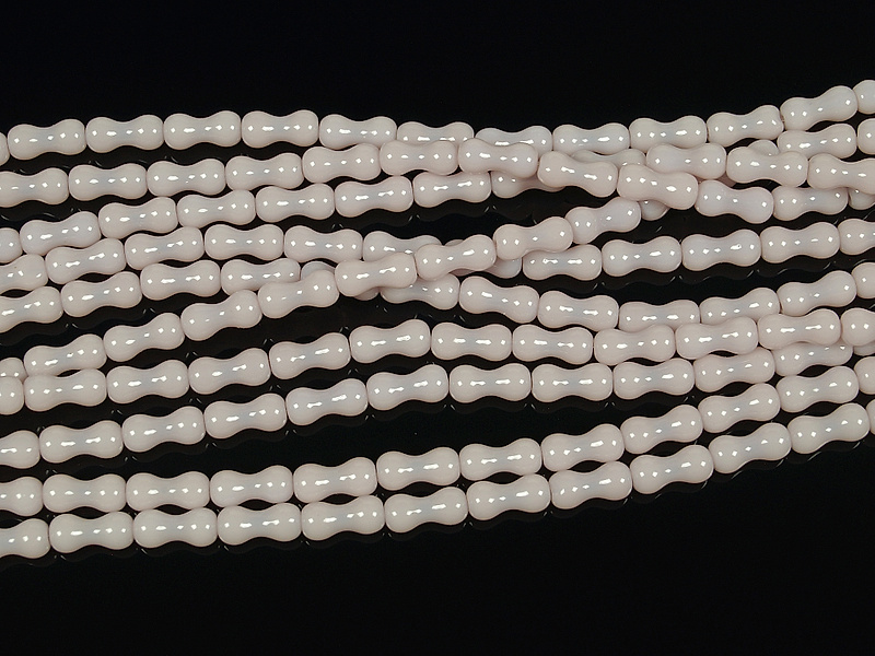 Стеклянные бусины косточки для создания украшений. Диаметр отверстия - 0.6 мм. Размеры, длина нити и количество бусин на нити указаны примерно.
