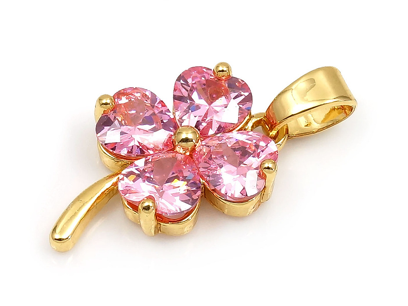Подвеска "Кристальный розовый клевер" для создания украшений. Покрытие - золото 14к. Вставки - ювелирные кристаллы. Диаметр подвесного отверстия - 4.5х2.8 мм. Цена указана за штуку.
