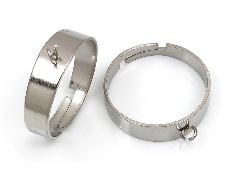 Основа для кольца для создания бижутерии (украшений). Основа - нержавеющая сталь. Размер кольца варьируется от 17.5 до 18.5 мм. Диаметр подвесного колечка - 2 мм, не замкнуто. Цена указана за 1 штуку.

