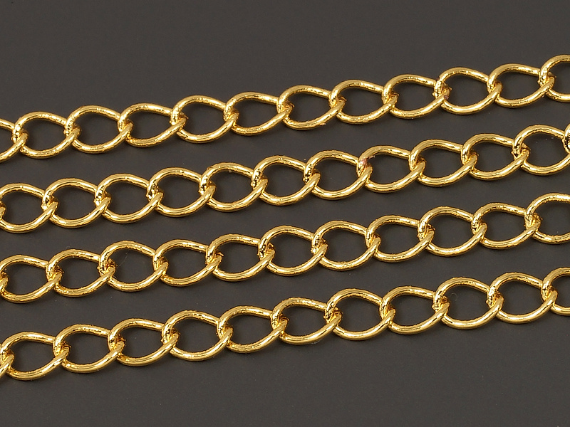 Ювелирная цепочка с плетением ромбо для создания бижутерии (украшений). Покрытие - золото 14к. Размер звена - 4х3х0.4 мм, звенья запаяны.
