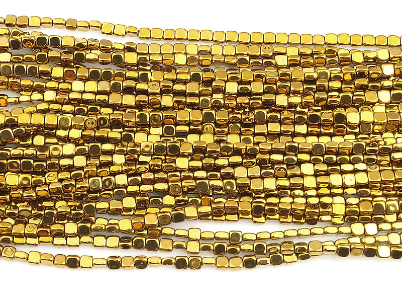 Бусины гематита квадрат розовое золото (гематин). Диаметр отверстия 0.5 мм. Размеры вес, длина и количество бусин  на нити указаны примерно.

