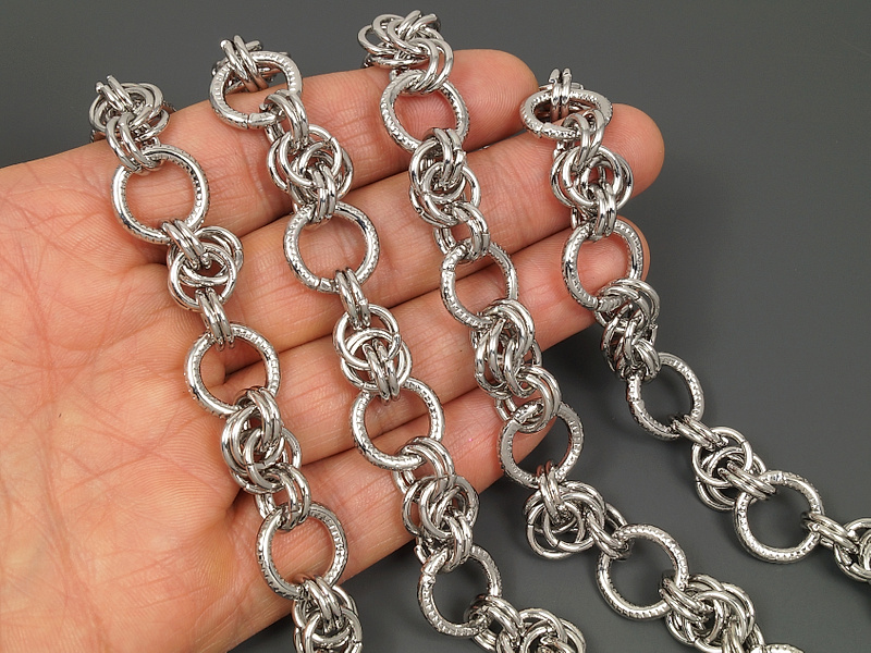 Ювелирная цепочка глидеоное плетение