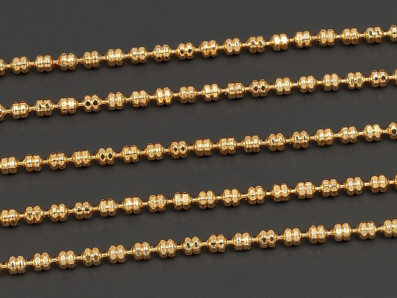 Ювелирная цепочка с плетением Перлина для создания бижутерии (украшений). Покрытие - золото 14К. Размер элемента - 1.8х1.3 мм. Расстояние между элементами - 0.5 мм.&nbsp;
