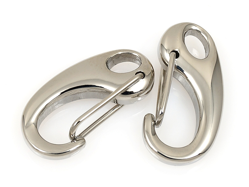 Замочек карабин  из нержавеющей стали для создания бижутерии (украшений). Металл - нержавеющая  сталь.  Цвет - родий. Размер замочка -  21х11х4 мм. Внутреннее пространство  - 11х5 мм, замкнутое подвесное колечко - 4х3х2.5 мм. Цена указана за штуку.

 | Интернет-магазин товаров для рукоделия