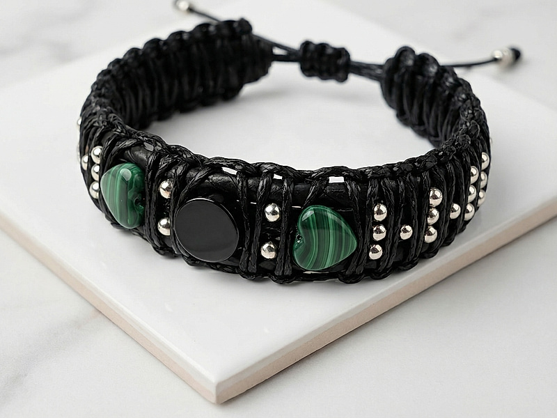Набор материалов "Плетеный браслет с малахитом"