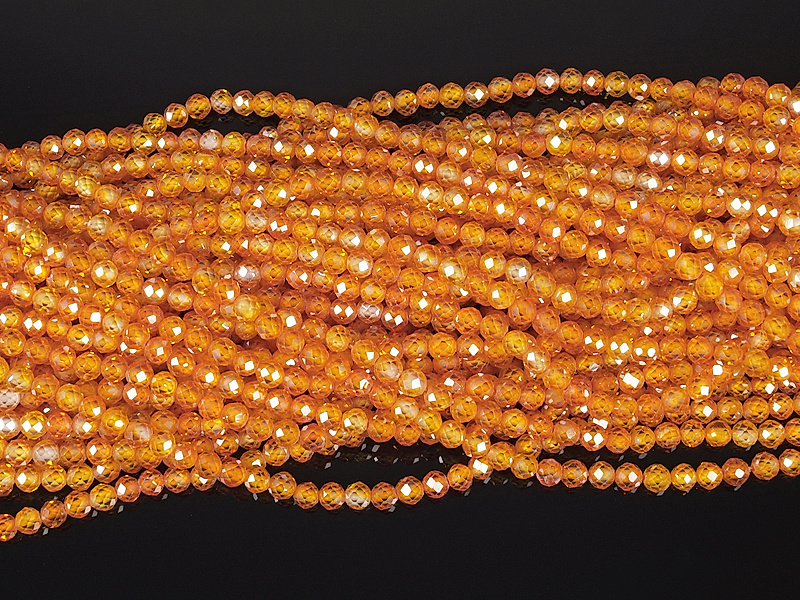 Граненые бусины оранжевые фианиты (цирконы)