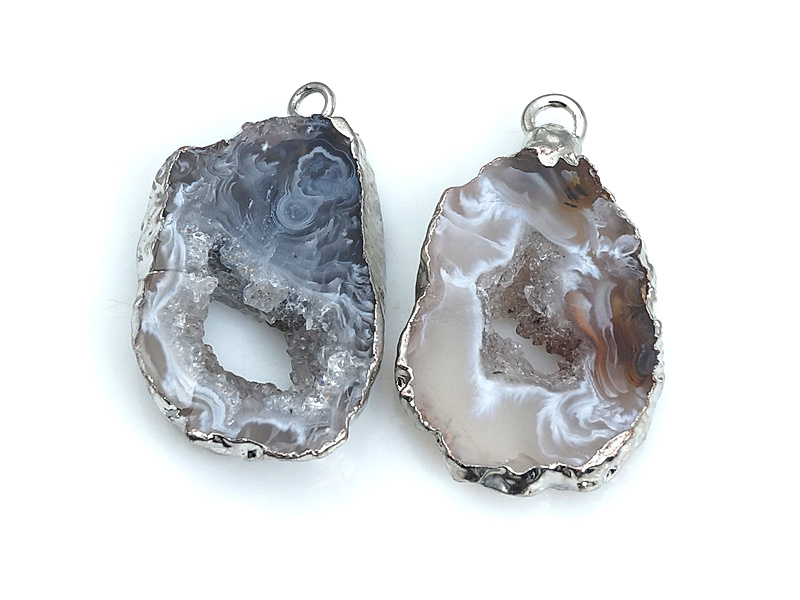 Пара подвесок срезов жеод морозного агата