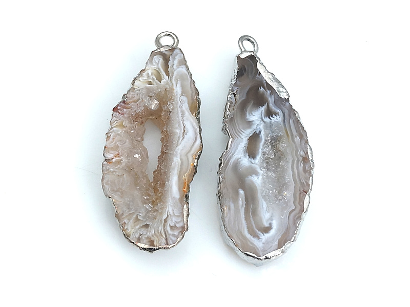 Пара подвесок срезов жеод морозного агата
