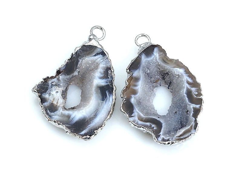 Пара подвесок срезов жеод морозного агата
