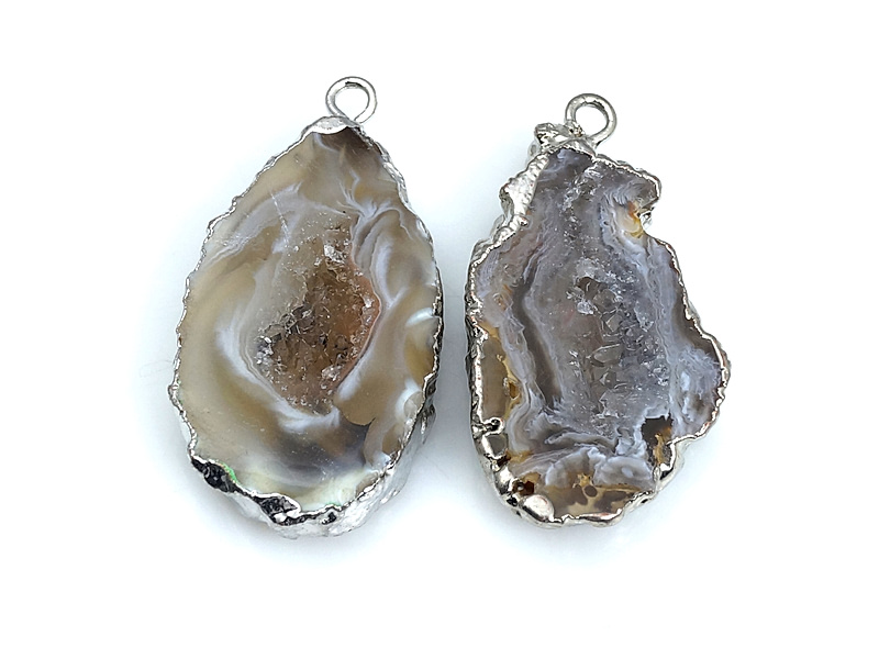 Пара подвесок срезов жеод морозного агата