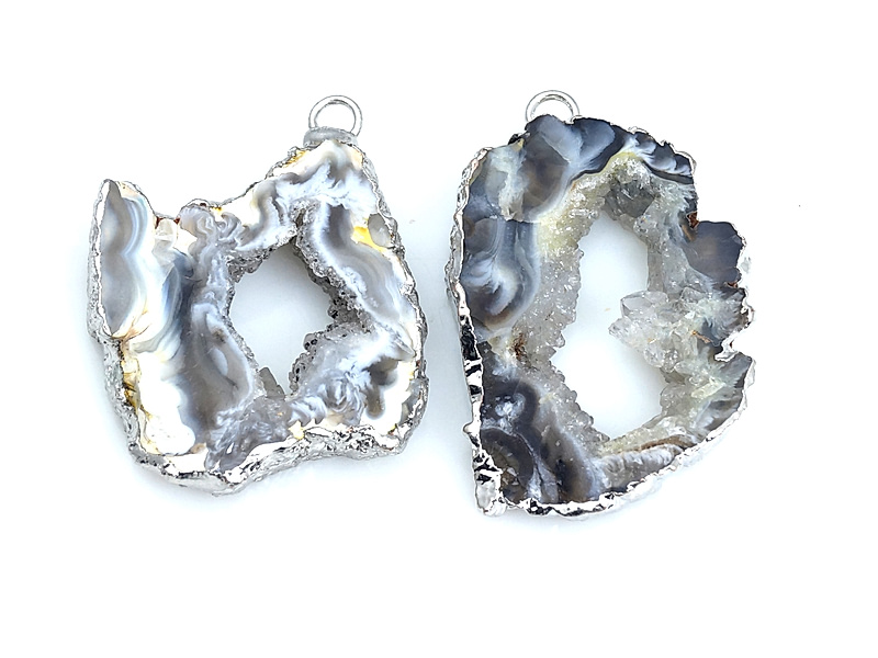 Пара подвесок срезов жеод морозного агата
