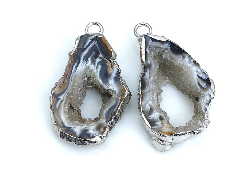 Пара подвесок срезов жеод морозного агата