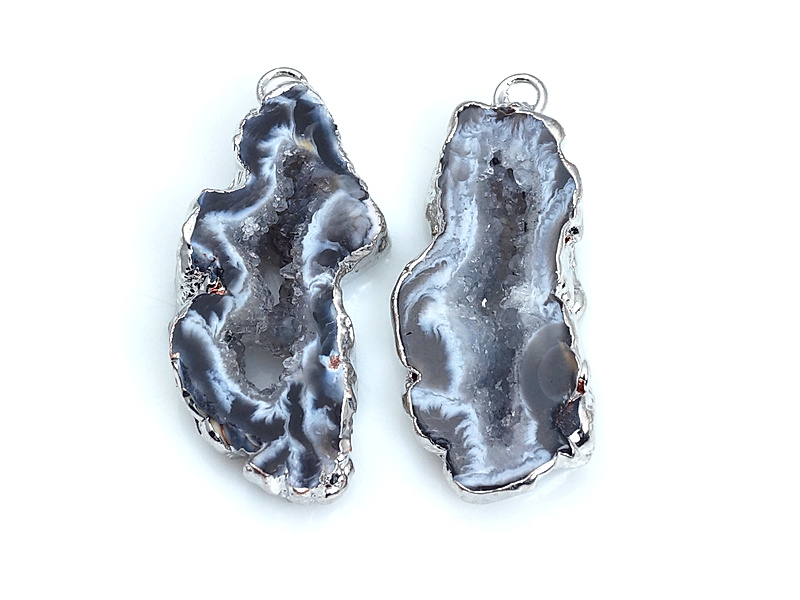 Пара подвесок срезов жеод морозного агата