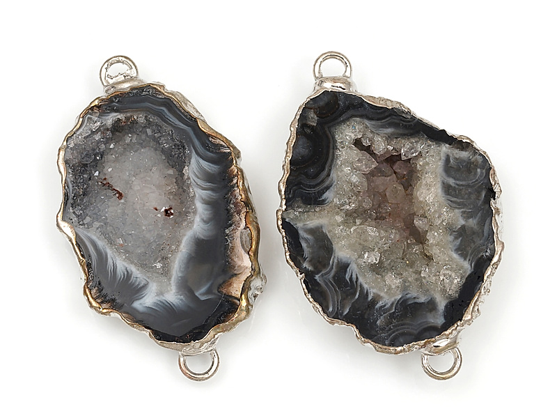 Коннектор среза жеод морозного агата в оправе цвета "серебро". Подвес - 2 мм. Размеры и вес усреднены. Мелкие выемки.
 | Интернет-магазин товаров для рукоделия