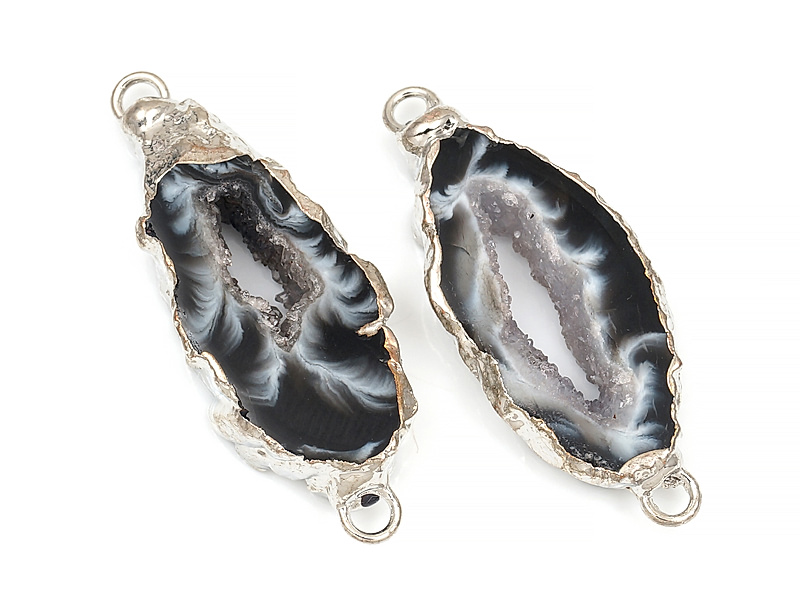 Пара коннекторов срезов жеод морозного агата в оправе цвета "серебро" . Подвес - 2 мм. Размеры и вес усреднены. Мелкие выемки. | Интернет-магазин товаров для рукоделия