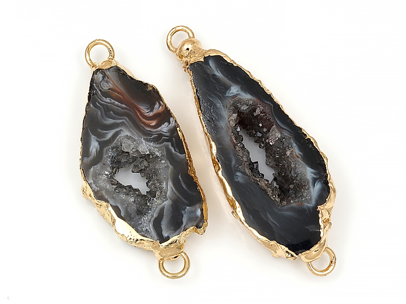 Коннектор среза жеод морозного агата в оправе цвета "золото". Подвес - 2 мм. Размеры и вес усреднены. Мелкие выемки.
