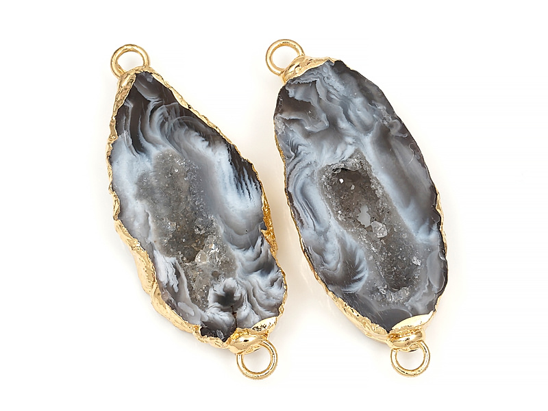 Коннектор среза жеод морозного агата в оправе цвета "золото". Подвес - 2 мм. Размеры и вес усреднены. Мелкие выемки.