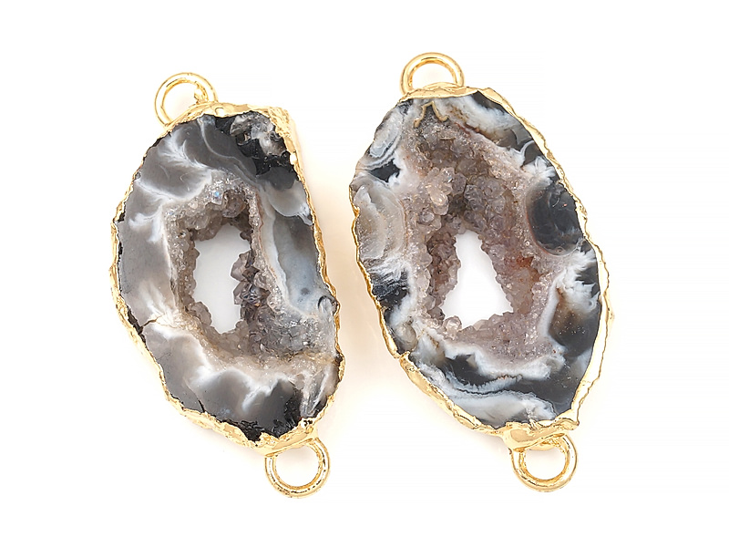 Коннектор среза жеод морозного агата в оправе цвета "золото". Подвес - 2 мм. Размеры и вес усреднены. Мелкие выемки.