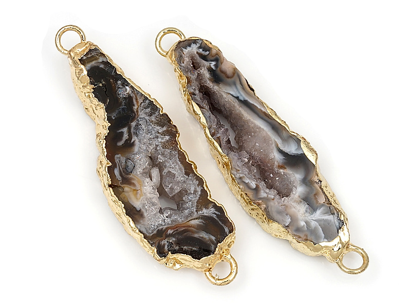 Коннектор среза жеод морозного агата в оправе цвета "золото". Подвес - 2 мм. Размеры и вес усреднены. Мелкие выемки.