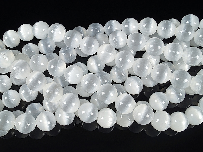Бусины белого селенита