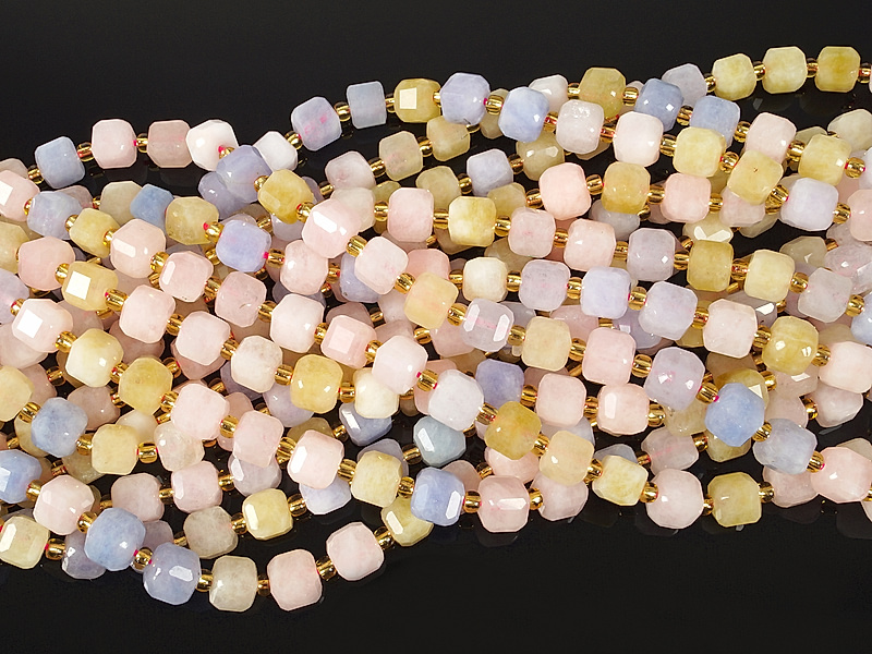 Граненые бусины кубики берилла микс