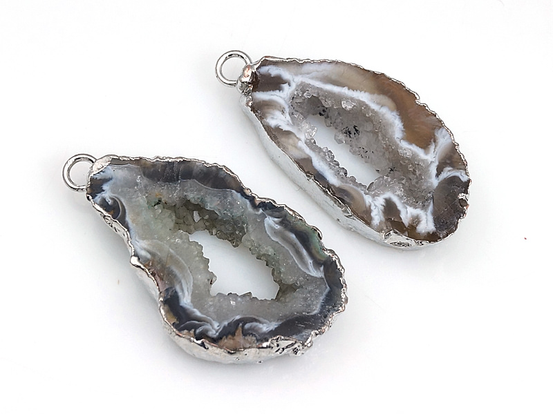 Пара подвесок срезов жеод морозного агата