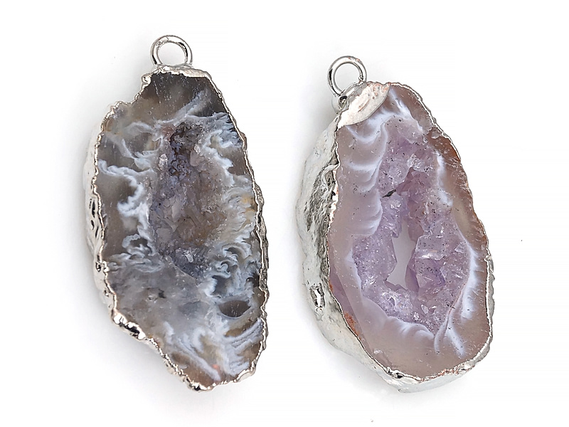 Пара подвесок срезов жеод морозного агата в оправе цвета "серебро". Месторождение - Бразилия. Подвес - 2 мм. Размеры и вес усреднены. Мелкие выемки.
 | Интернет-магазин товаров для рукоделия