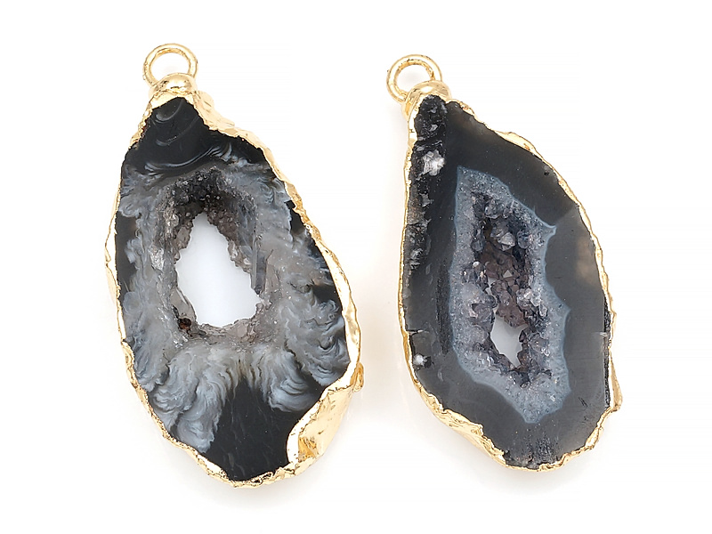 Пара подвесок срезов жеод морозного агата в оправе цвета "золото". Месторождение - Бразилия. Подвес - 2 мм. Размеры и вес усреднены. Мелкие выемки.
 | Интернет-магазин товаров для рукоделия