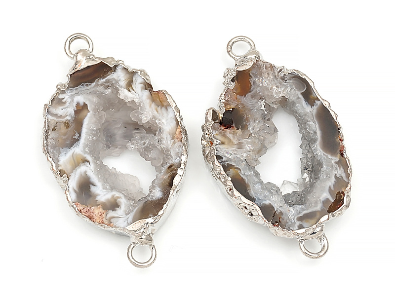 Пара коннекторов срезов жеод морозного агата в оправе цвета "серебро". Месторождение - Бразилия. Подвес - 2 мм. Размеры и вес усреднены. Мелкие выемки.
 | Интернет-магазин товаров для рукоделия