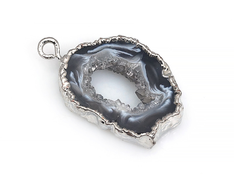 Подвеска из среза жеоды морозного агата в оправе цвета "серебро". Месторождение - Бразилия. Подвес - 2 мм. Размеры и вес усреднены. Мелкие выемки.
| Интернет-магазин товаров для рукоделия