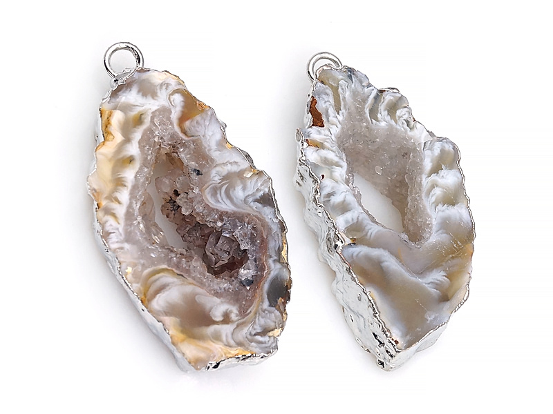 Пара подвесок срезов жеод морозного агата