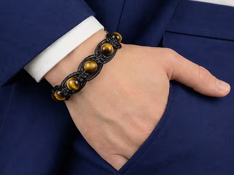 Набор материалов "Плетеный ажурный браслет шамбала с тигровым глазом"