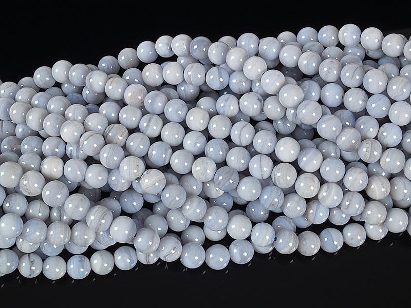 Бусины голубого агата