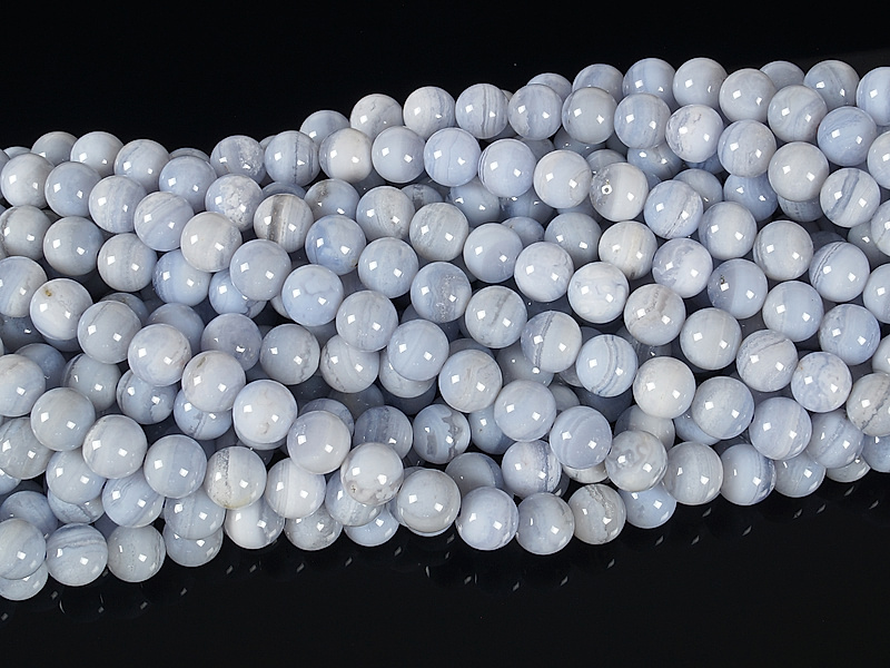 Бусины голубого агата