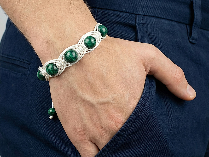 Набор материалов "Плетеный ажурный браслет шамбала с малахитом"