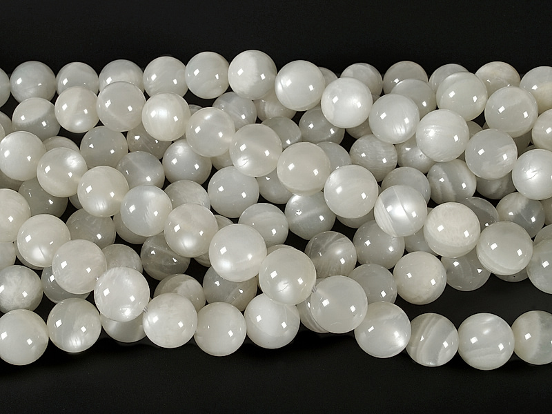 Бусины серо-жемчужного лунного камня 