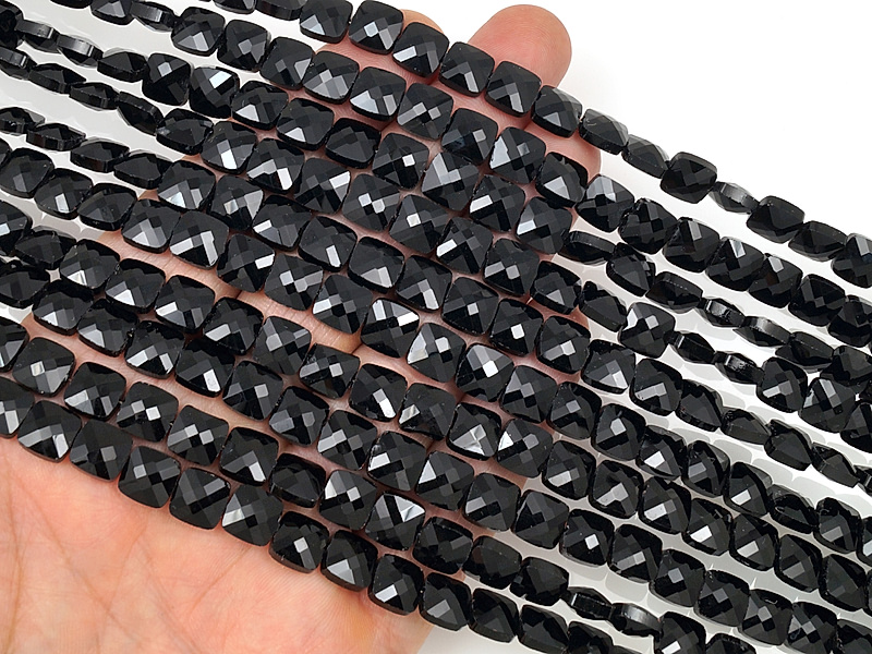 Граненые стеклянные бусины квадрат "Шпинель" 8x8x5мм