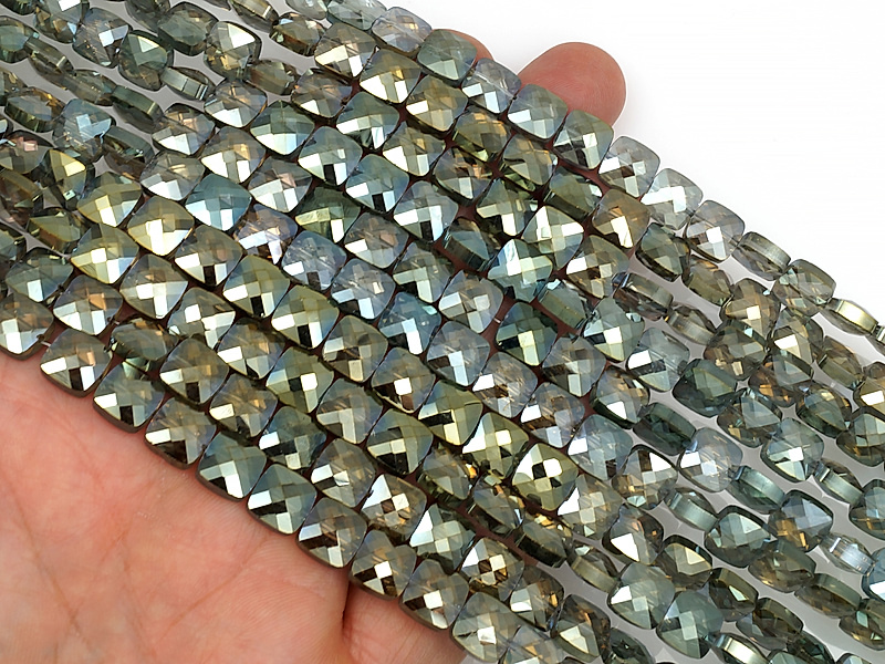 Граненые стеклянные бусины квадрат "Фуксит" 8x8x5мм