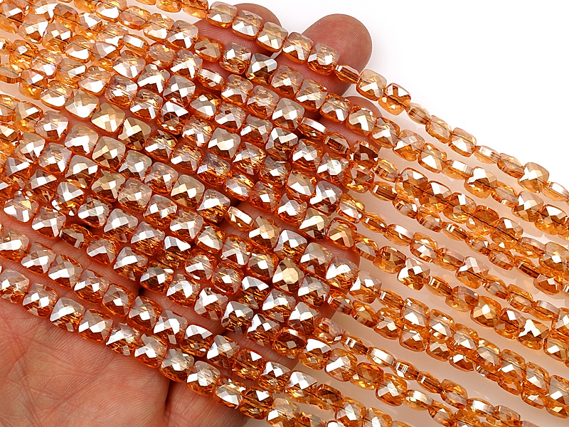 Граненые стеклянные бусины квадрат "Солнечный камень" 6.5x6.5x4мм