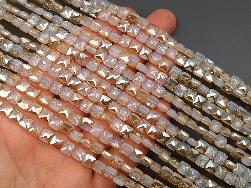 Граненые стеклянные бусины квадрат "Золотой опал" 6x6x4мм