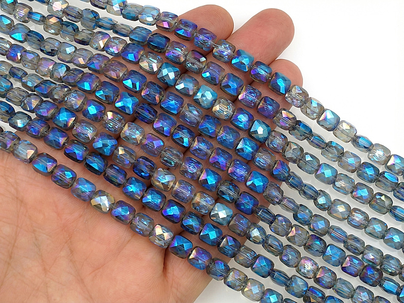 Граненые стеклянные бусины квадрат "Синий опал" 6.5x6.5x4мм