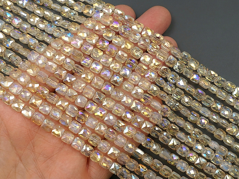 Граненые стеклянные бусины квадрат "Цитрин" 6.5x6.5x4мм