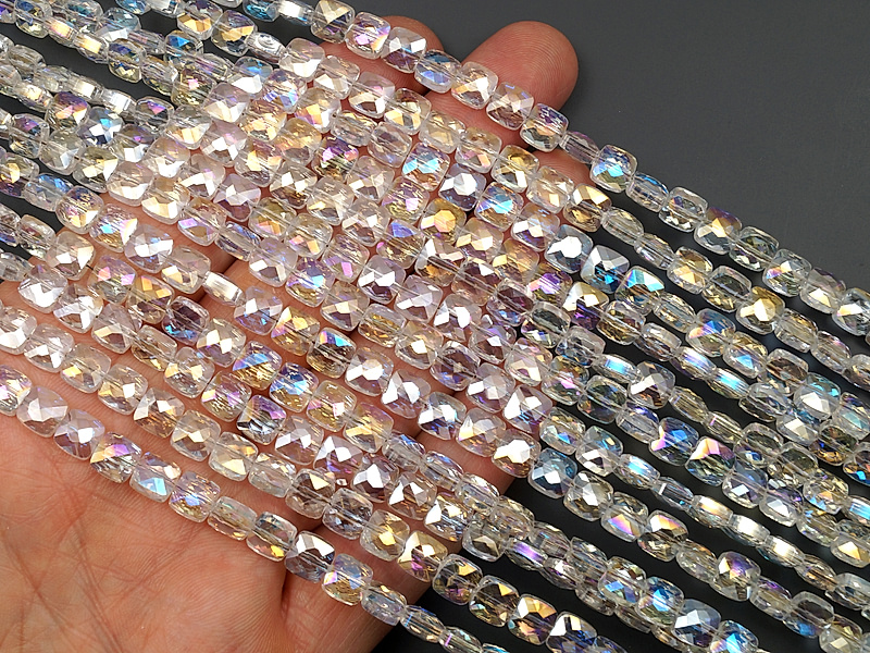 Граненые стеклянные бусины квадрат "Лунный камень" 6.5x6.5x4мм