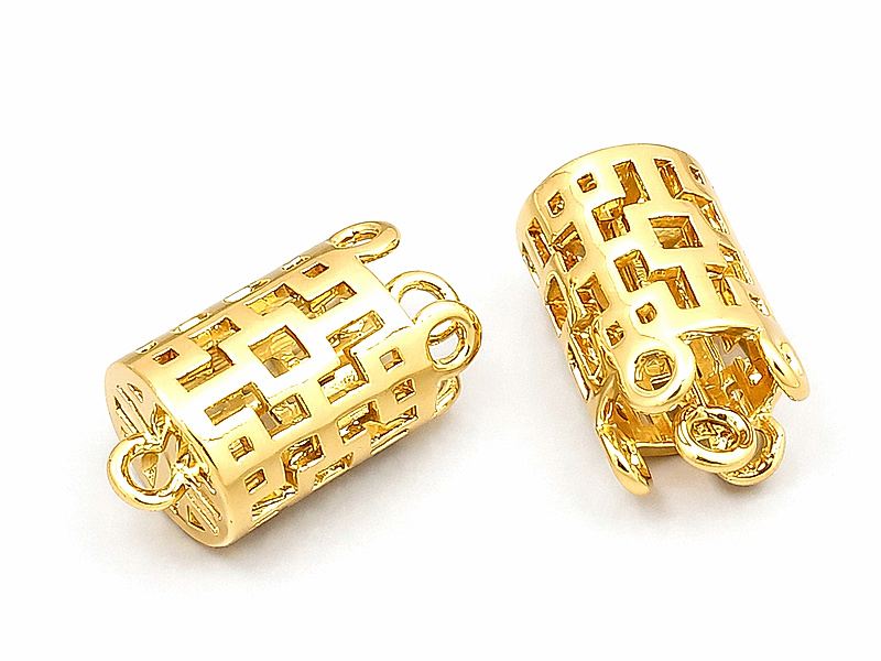 Подвеска - коннектор "Золотая шапочка" для создания бижутерии (украшений). Покрытие - золото 14К. Размеры с подвесным колечком - 12х7х7 мм. По кромке 4 подвесныз колечка - 1.3х1 мм, колечки замкнуты. В центре шапочки пин с подвесным колечком - 1.3х1 мм, колечко замкнуто. Диаметр подвесного колечка на верхушке шапочки - 1.3х1 мм. Внешний диаметр шапочки - 7 мм, внутренний - 5.5 мм. Цена указана за штуку.
| Интернет-магазин товаров для рукоделия